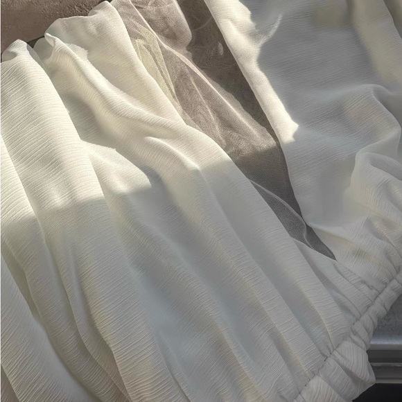 Elegant White One-Shoulder Dress - Picture 4 of 5